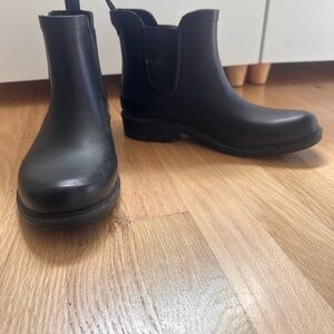 Madewell Classic Black Chelsea Rain Boots